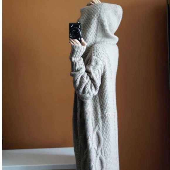 Luxury Sweater - Picture 6 of 7